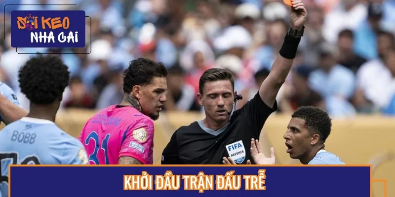 Man City đã nhiều lần khiến trận đấu bị trì hoãn ngay từ đầu